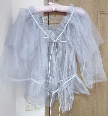 [막사 방] 튤 볼레로
