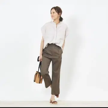 루즈 비플라크레 도비 크로스 프렌치 슬리브 블라우스