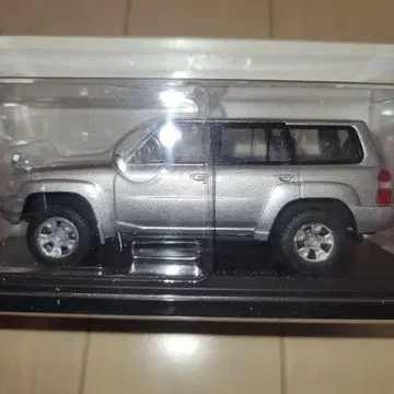 아셰트 일본산 명차 컬렉션 닛산 사파리 1/43