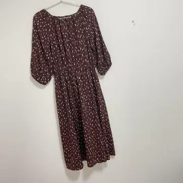 스트로베리 필드 BG 플라워 프린트 원피스