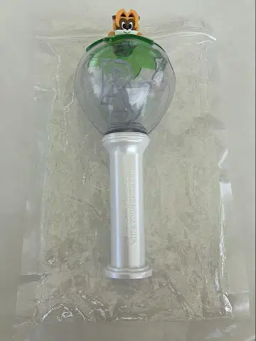 RED 캐릭터가 있는 응원봉 LED 조명 기능 (배터리 포함)