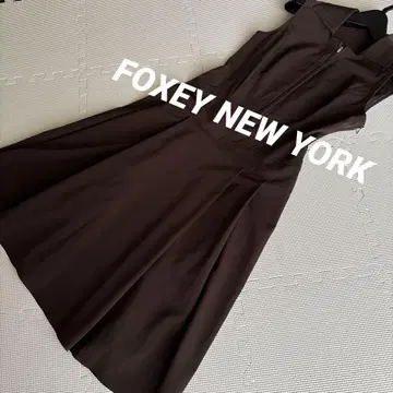 FOXEY NEW YORK 브라운 슬리브리스 원피스