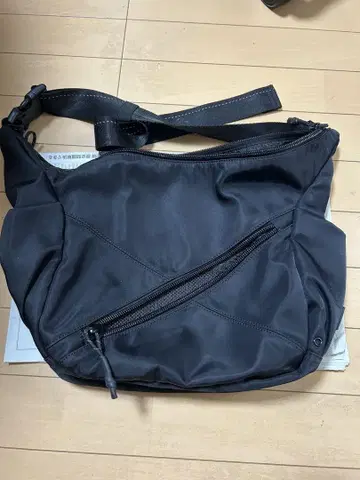 Samsonite RED 삼소나이트 레드 숄더백 블랙