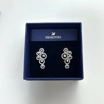 스와로브스키 귀걸이