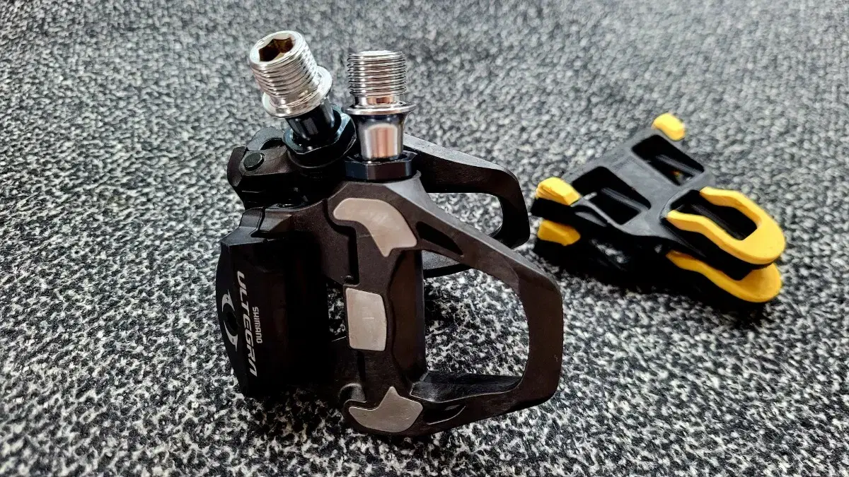 SHIMANO New Ultegra Carbon Clip Pedal/Cleat
