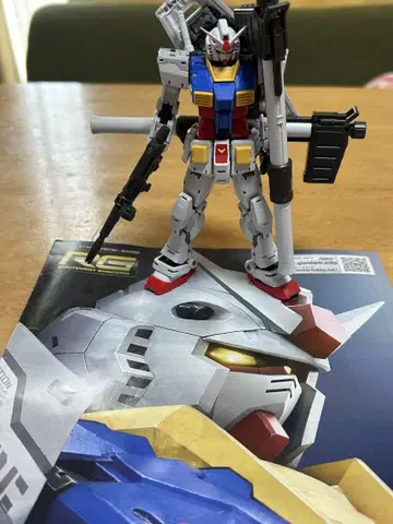 RG RX-78-2 건담 Ver.2.0 가조립 완료 바주카 2개 포함