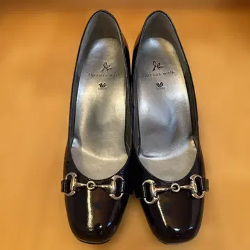 와코루 성공 워크 비트 펌프스 22.5cm