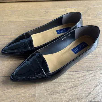 블랙 에나멜 로퍼 23.5cm