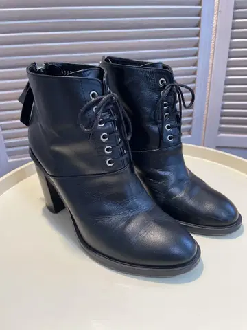 carven 칼벤 부츠 23.5