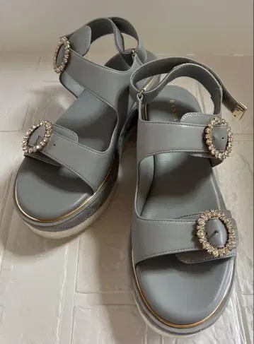 RANDA 비쥬 샌들