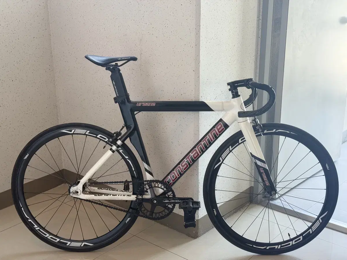 Constantine Avvenire 2024 Black Red Fixed Gear Bicycle
