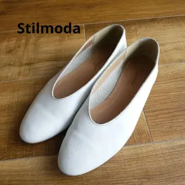 Stilmoda 화이트 가죽 플랫 슈즈 사이즈 37 이탈리아제