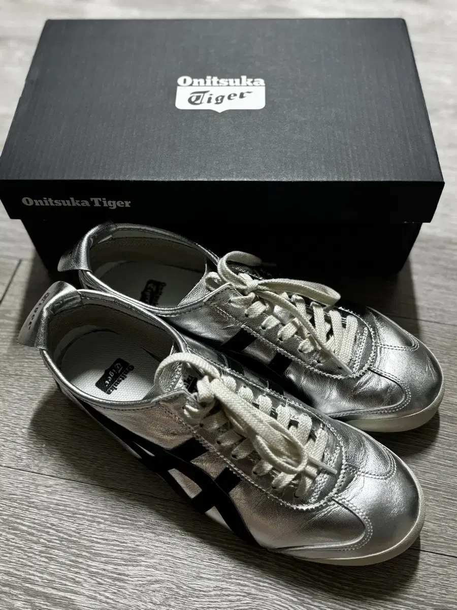 Onitsuka Tiger Mexico 66 Silver 270