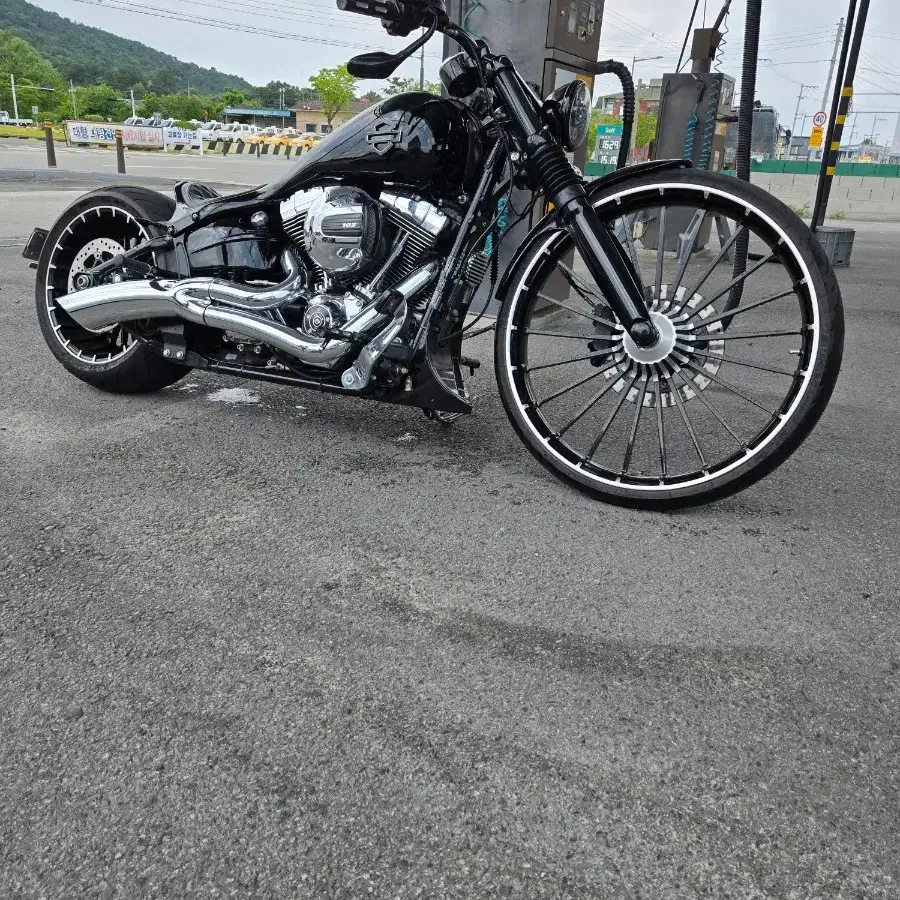 할리데이비슨 브레이크아웃17