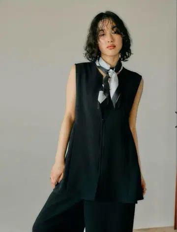렙심 신상 시착만 한 상품 린넨 라이크 드라이 시리즈 절개 베스트 블랙