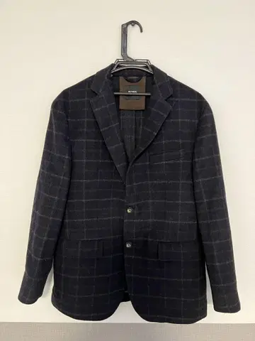 HUGO BOSS 네이비 체크 블레이저