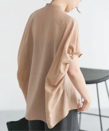 ENA 뉘앙스 돌먼 블라우스