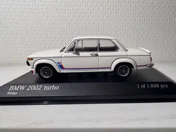 MINICHAMPS BMW 2002 터보 화이트
