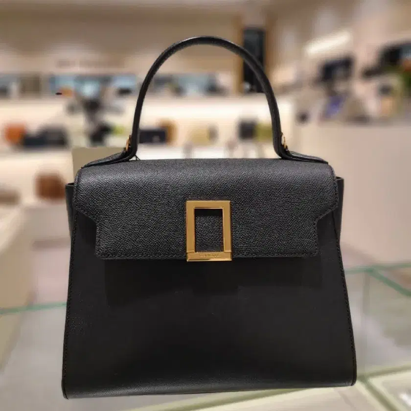 [COURONNE] Facade Tote 22 ★人気★ COURONNE] Facade Tote 22 トートバッグ ☆送料込☆ (COURONNE