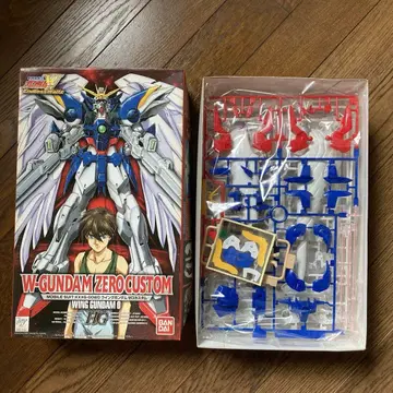 W 건담 제로 커스텀 HG 1/100