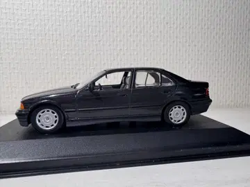 MINICHAMPS BMW 3 시리즈 4 도어 세단 다이아몬드 블랙