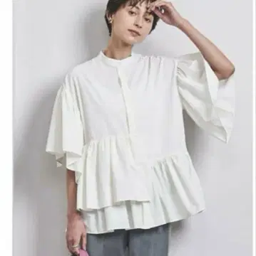 유나이티드 애로우즈 불규칙 페플럼 블라우스 화이트 S