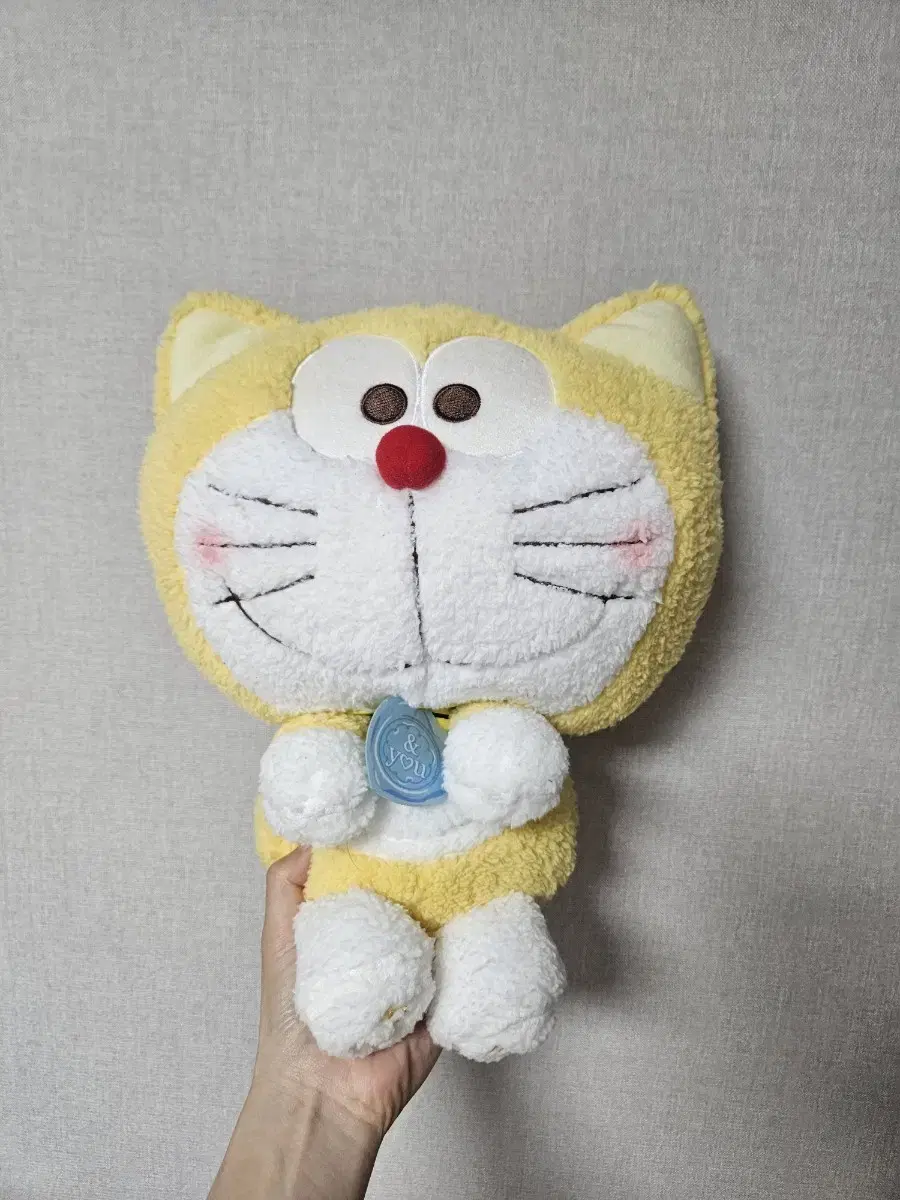 노란 도라에몽 에몽이 인형 판매합니다.