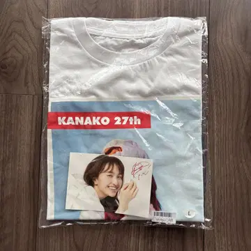 모모타 나나미 티셔츠