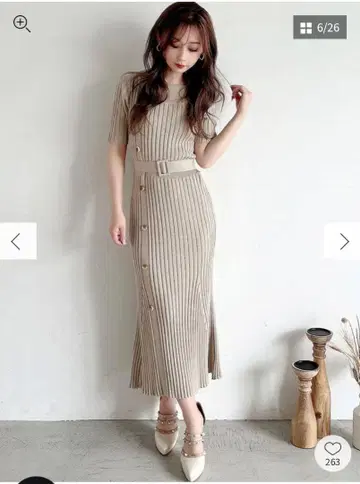 리젝시 비대칭 니트 원피스 베이지