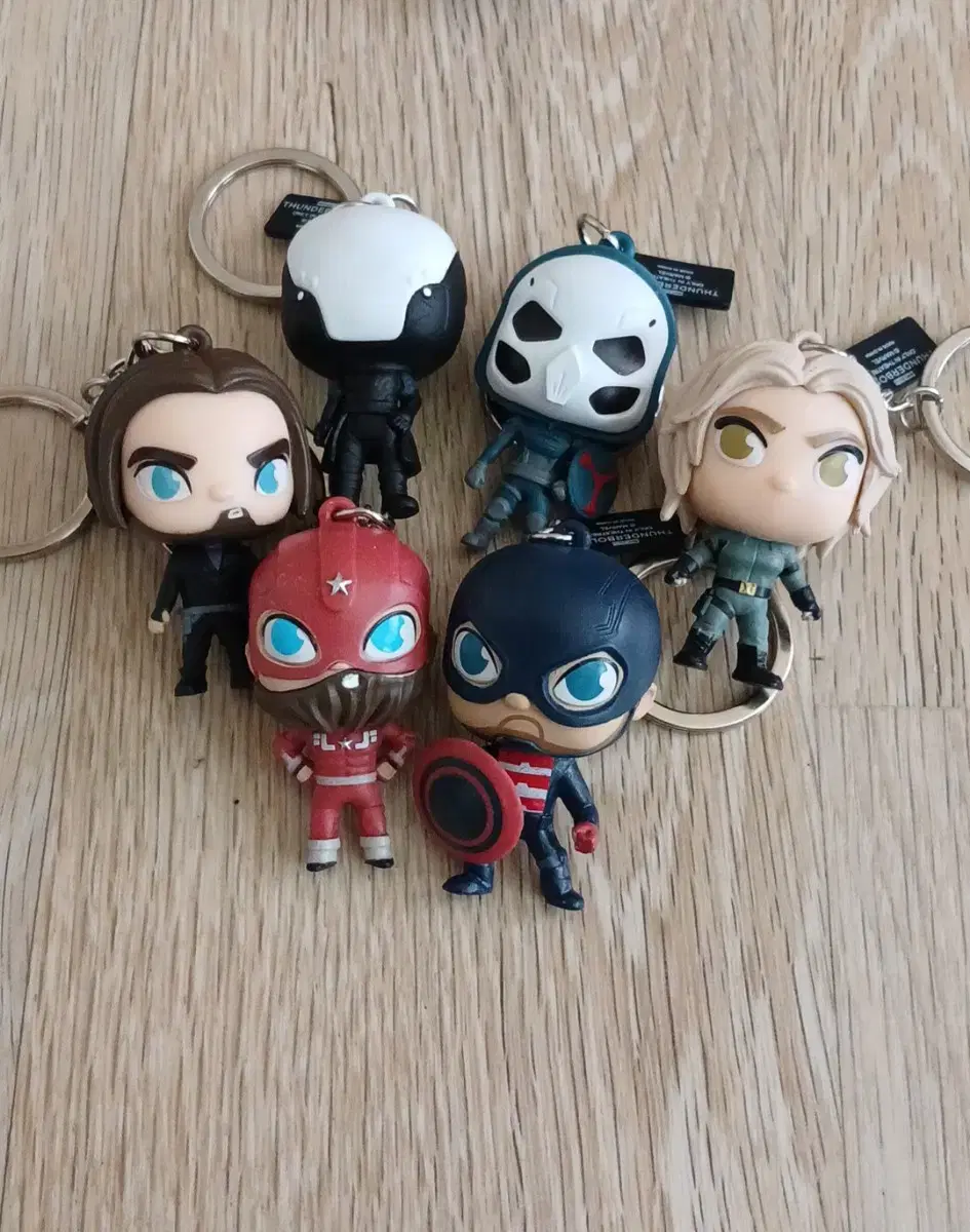 Thunderbolts Figure Keyring 6-Piece Set + Random Keyring Additional Gift