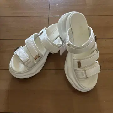 통굽 샌들 White 사이즈 LL