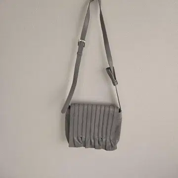 마담 히로코 소가죽 숄더백