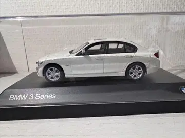 BMW 3 시리즈 알파인 화이트 1/43