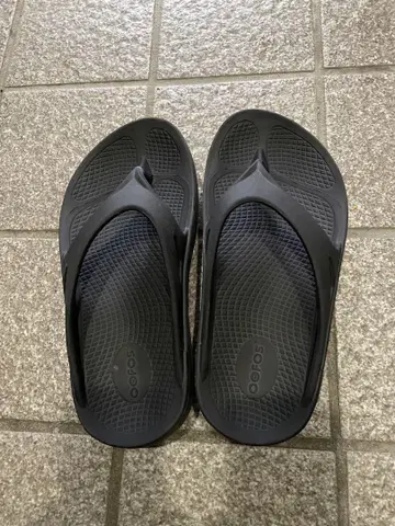 우포스 샌들