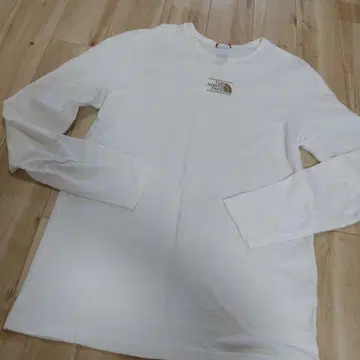 THE NORTH FACE 화이트 긴팔 티셔츠