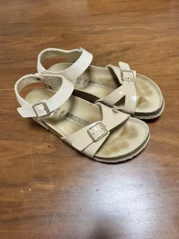 BIRKENSTOCK 베이지 샌들 24cm