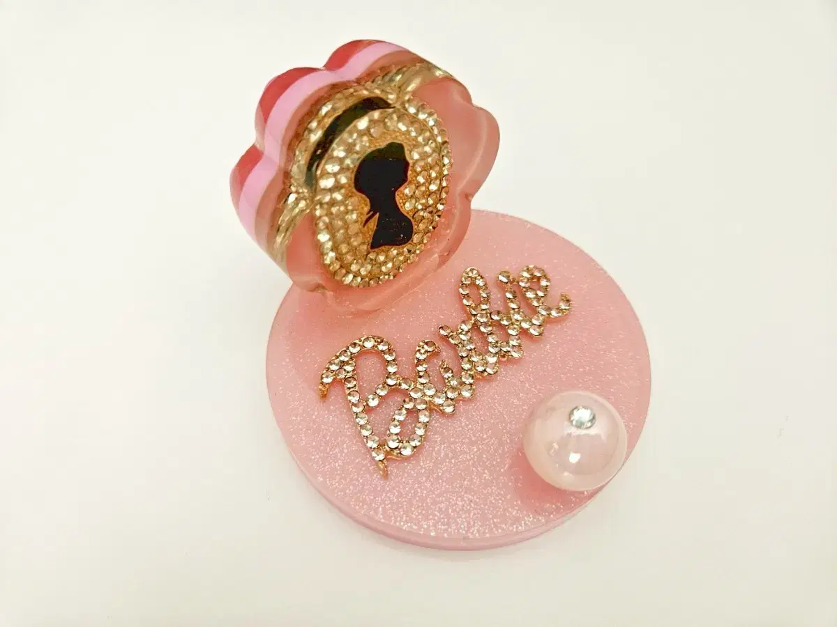 Resin art bobby phone stand