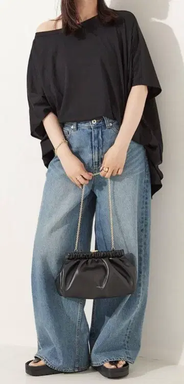 Plage Super high guage poncho 티셔츠 블랙