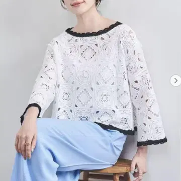 새상품 UNITED ARROWS 크로시 자수 니트 풀오버