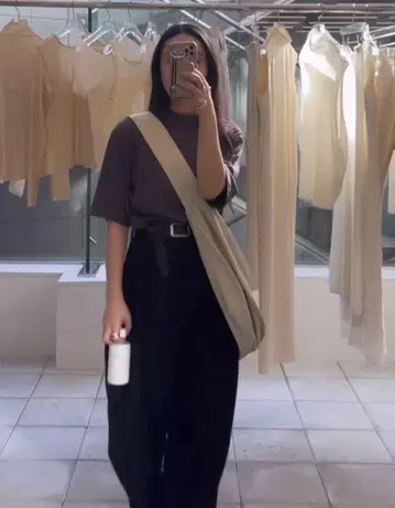 oblekt 나가야 나기사 콜라보 T