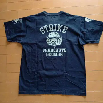 리얼 맥코이즈 STRIKE PARACHUTE GEORGIA 티셔츠