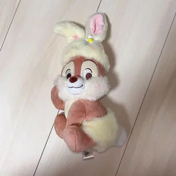 칩과 데일 부활절 봉제 인형