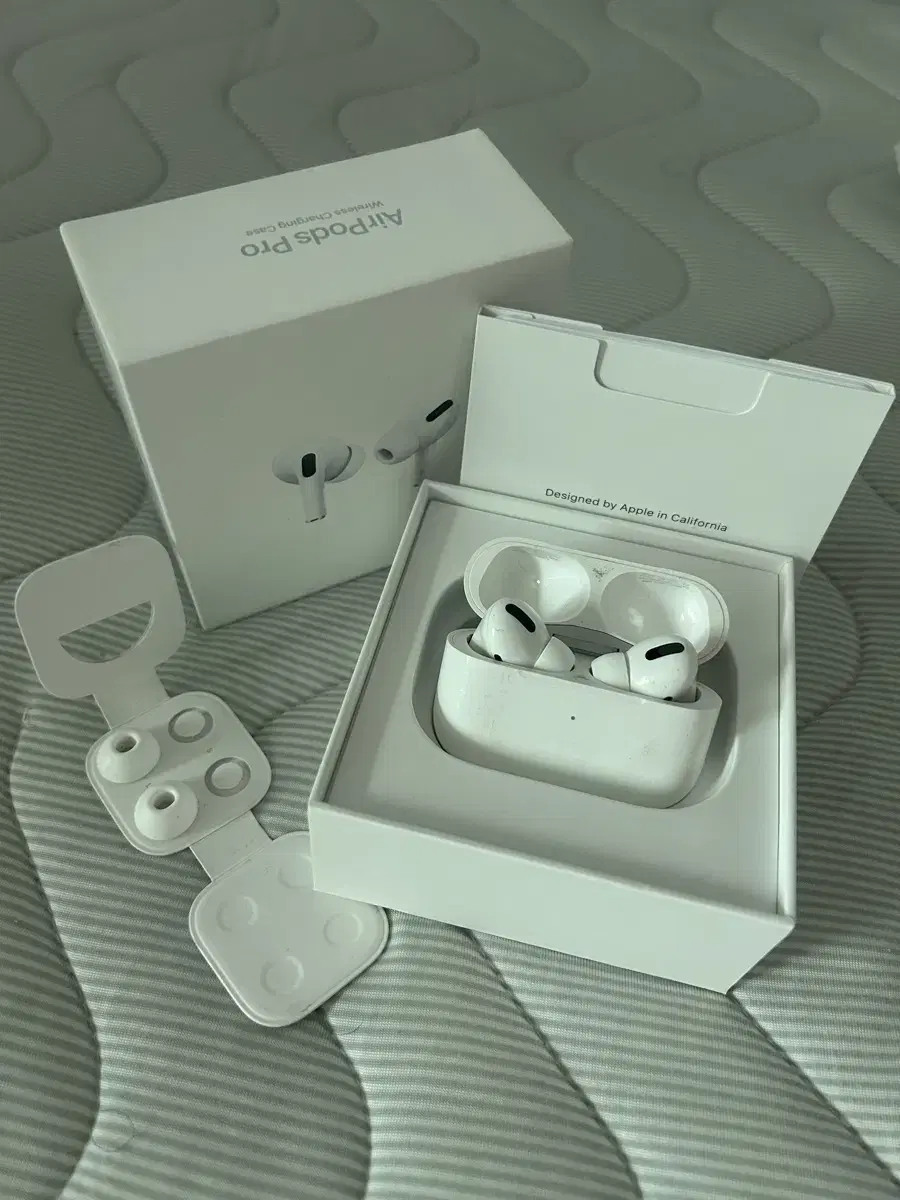 AirPods Pro 1st Generation Full Box