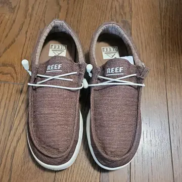 REEF 스니커즈
