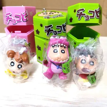 크레용 신짱 초코비 케이스 포함 미니 피규어 3종