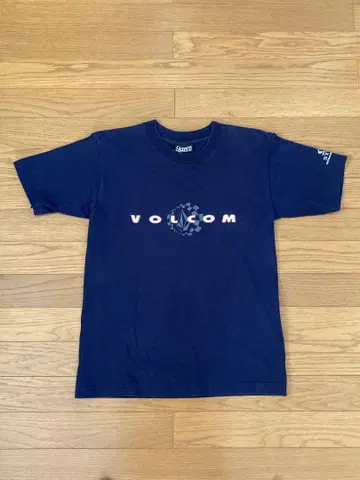 레어 희귀 VOLCOM 볼콤 한정판 티셔츠 M