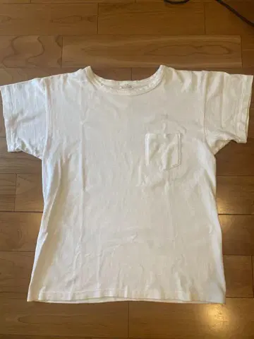 AT LAST POCKET TEE S-S 화이트 티셔츠 40