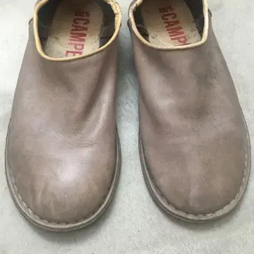 CAMPER %001 브라운 슬립온