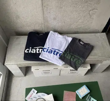 ciatre 로고 프린트 티셔츠 그레이 새상품급