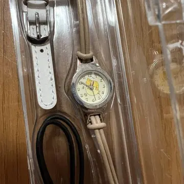 디즈니 푸우 가죽 벨트 시계 정크
